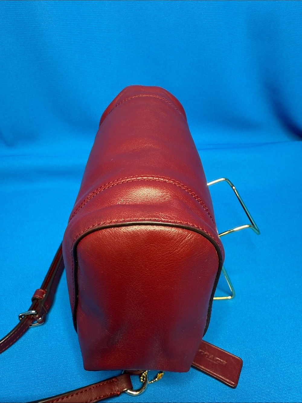 GORGEOUS COACH NEW YORK CRIMSON COLETTE CROSSBODY / SWINGPACK / SHOULDER BAG - Picture 9 of 17